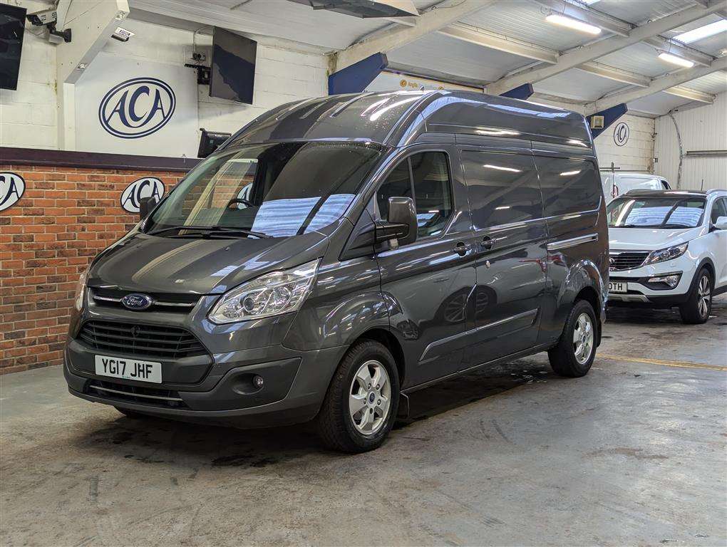 <p>2017 FORD TRANSIT CUSTOM 290 LIMITE</p>