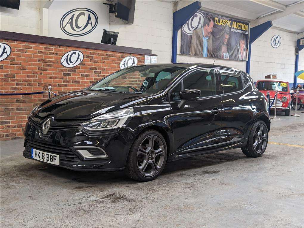 <p>2018 RENAULT CLIO SIGNATURE NAV DCI</p>