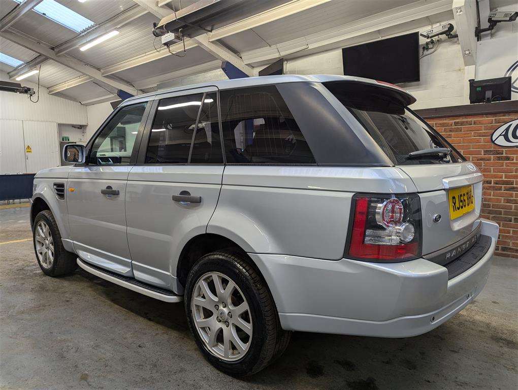 <p>2006 LAND ROVER RANGE ROVER SP HSE TDV6 AUTO</p>