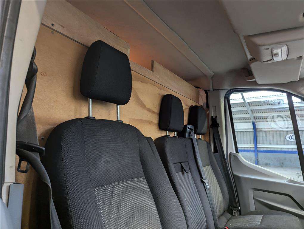 <p>2019 FORD TRANSIT 350</p>