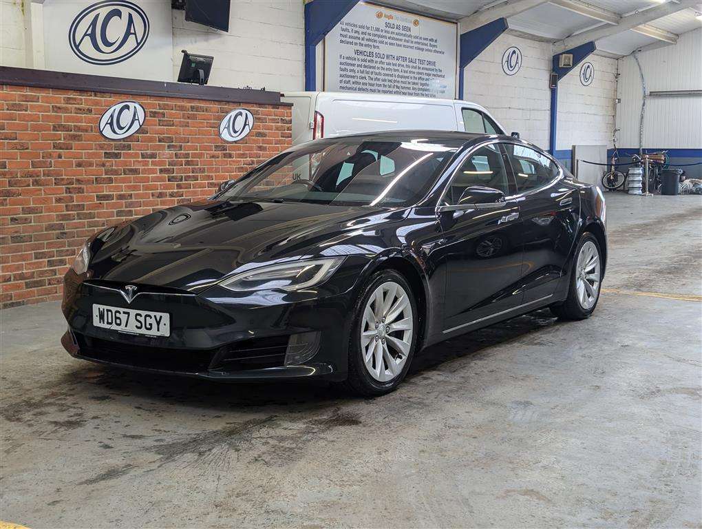 <p>2017 TESLA MODEL S 75D</p>