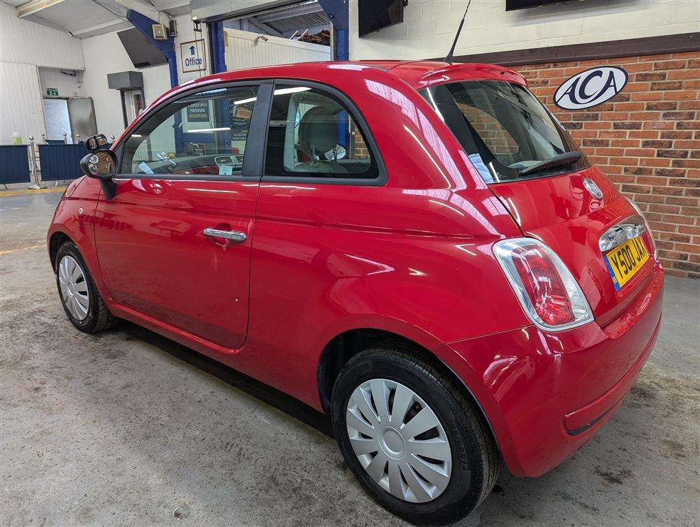 <p>2010 FIAT 500 POP</p>