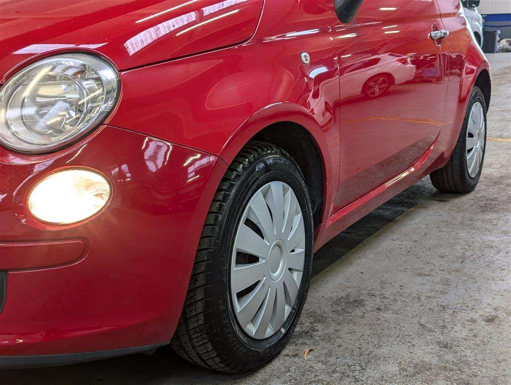 <p>2010 FIAT 500 POP</p>