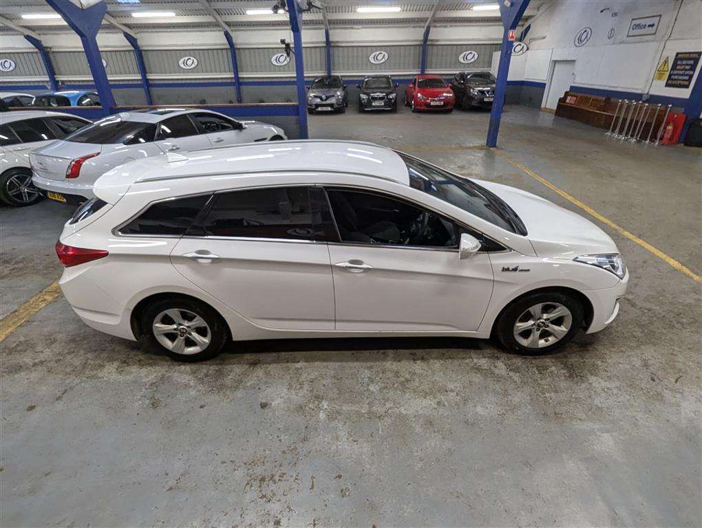 <p>2014 HYUNDAI I40 STYLE BLUE DRIVE CRDI</p>