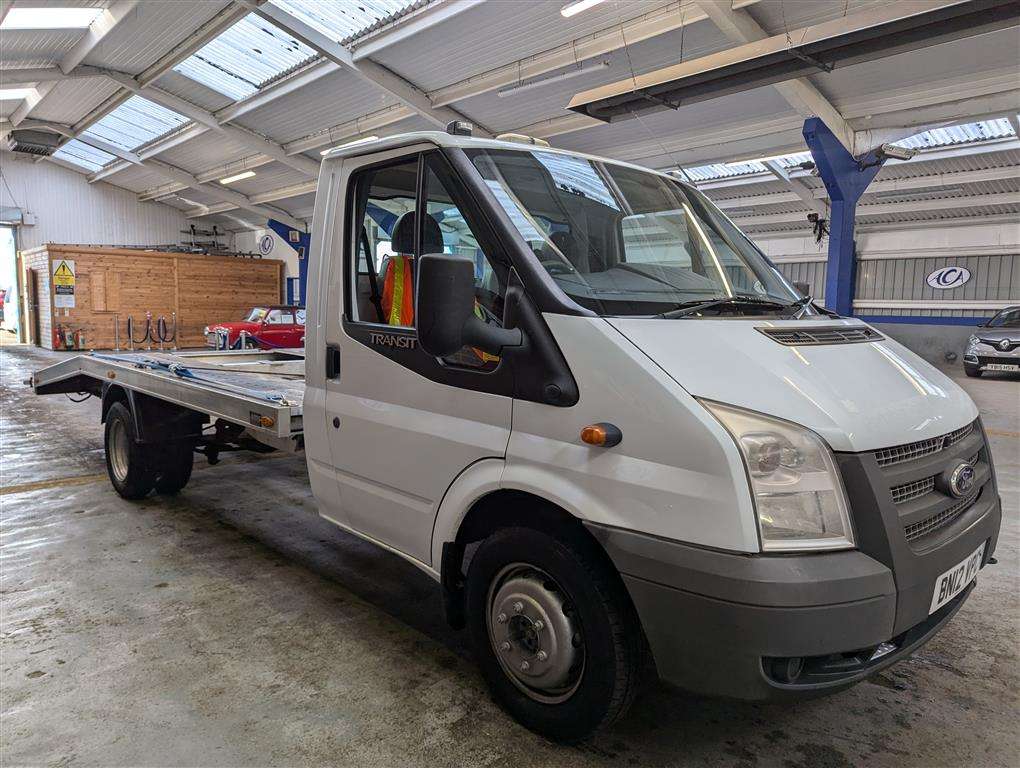 <p>2012 FORD TRANSIT 125 T350 RWD DROPSIDE</p>