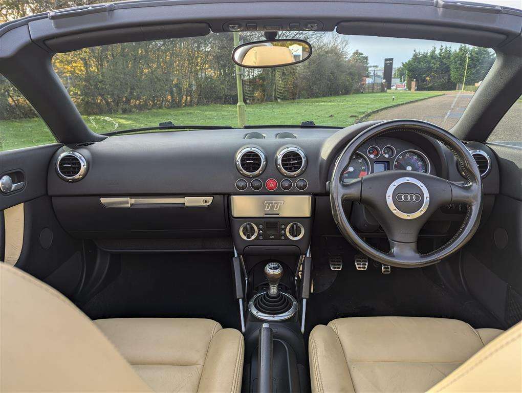 <p>2005 AUDI TT ROADSTER (150 BHP)</p>