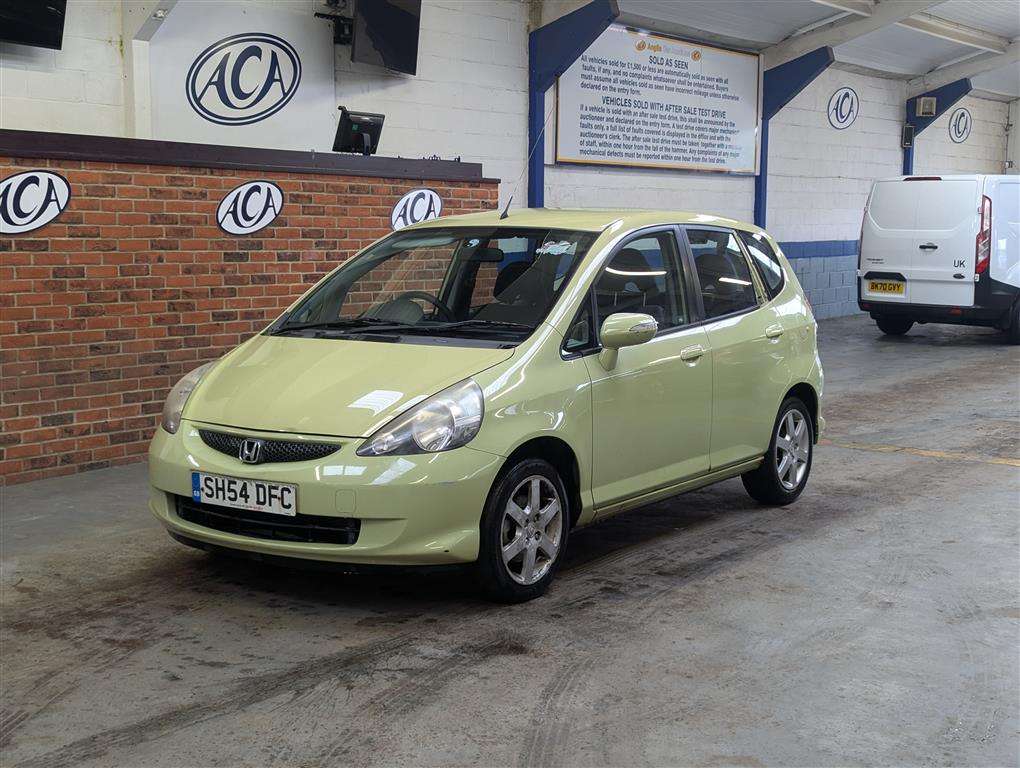 <p>2004 HONDA JAZZ SE</p>