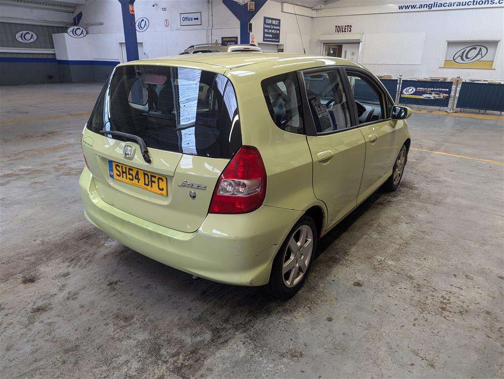 <p>2004 HONDA JAZZ SE</p>