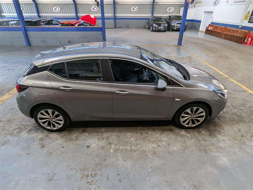 <p>2016 VAUXHALL ASTRA DESIGN</p>