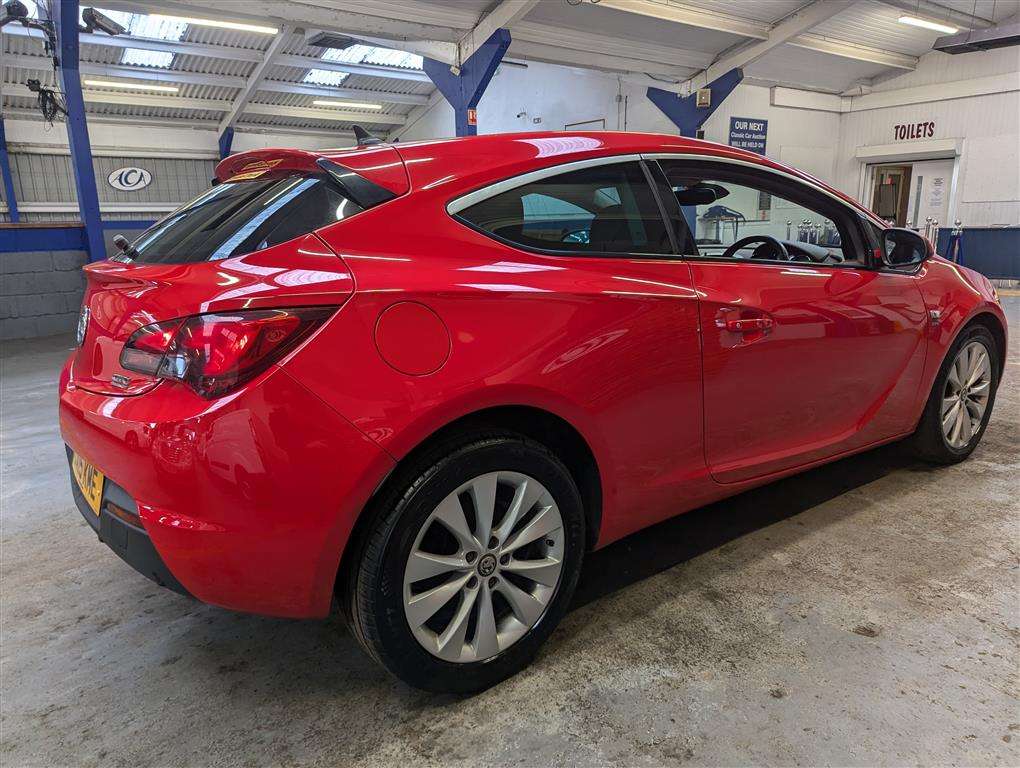 <p>2015 VAUXHALL ASTRA GTC SRI CDTI S/S</p>