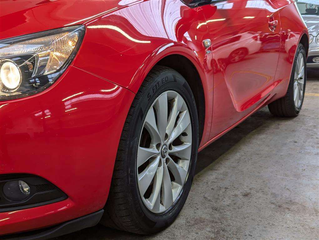 <p>2015 VAUXHALL ASTRA GTC SRI CDTI S/S</p>