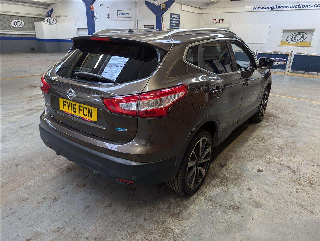 <p>2016 NISSAN QASHQAI TEKNA DCI</p>