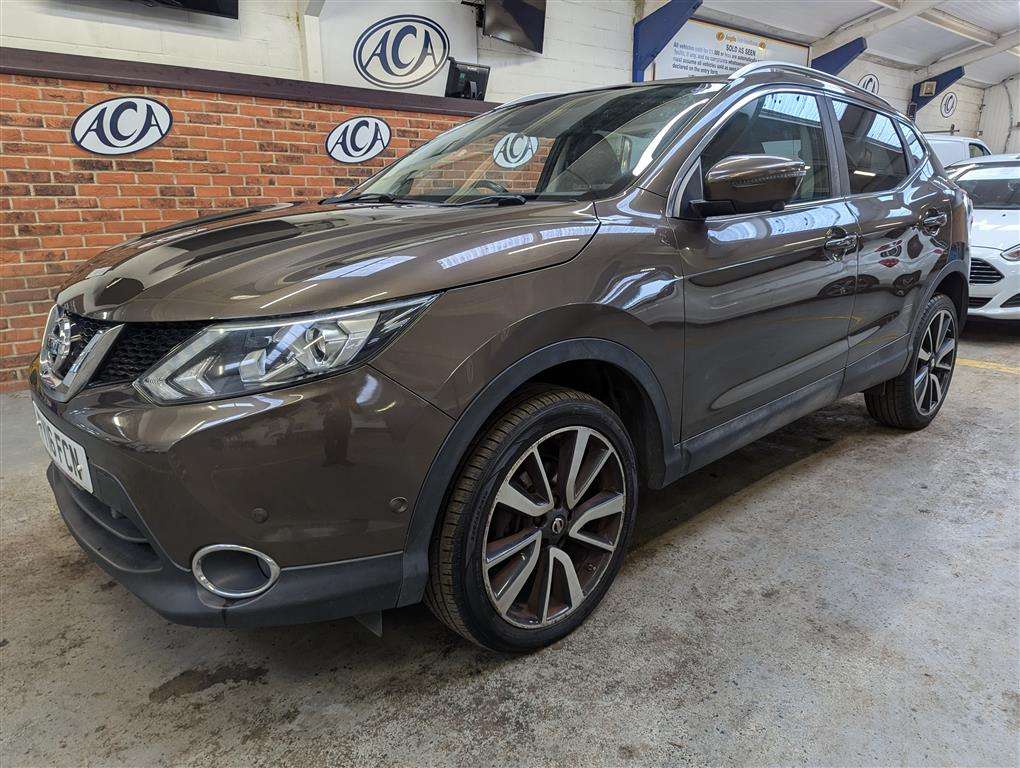 <p>2016 NISSAN QASHQAI TEKNA DCI</p>