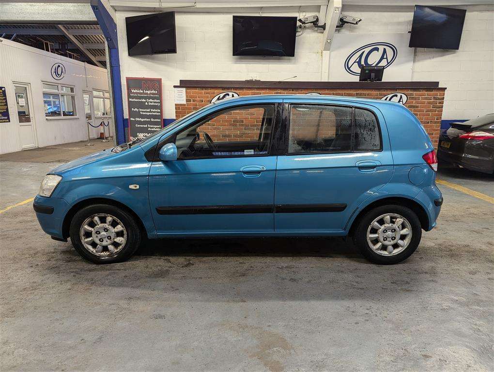 <p>2004 HYUNDAI GETZ CDX AUTO</p>