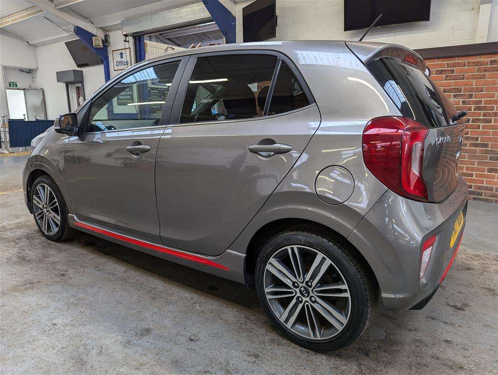 <p>2017 KIA PICANTO GT-LINE</p>