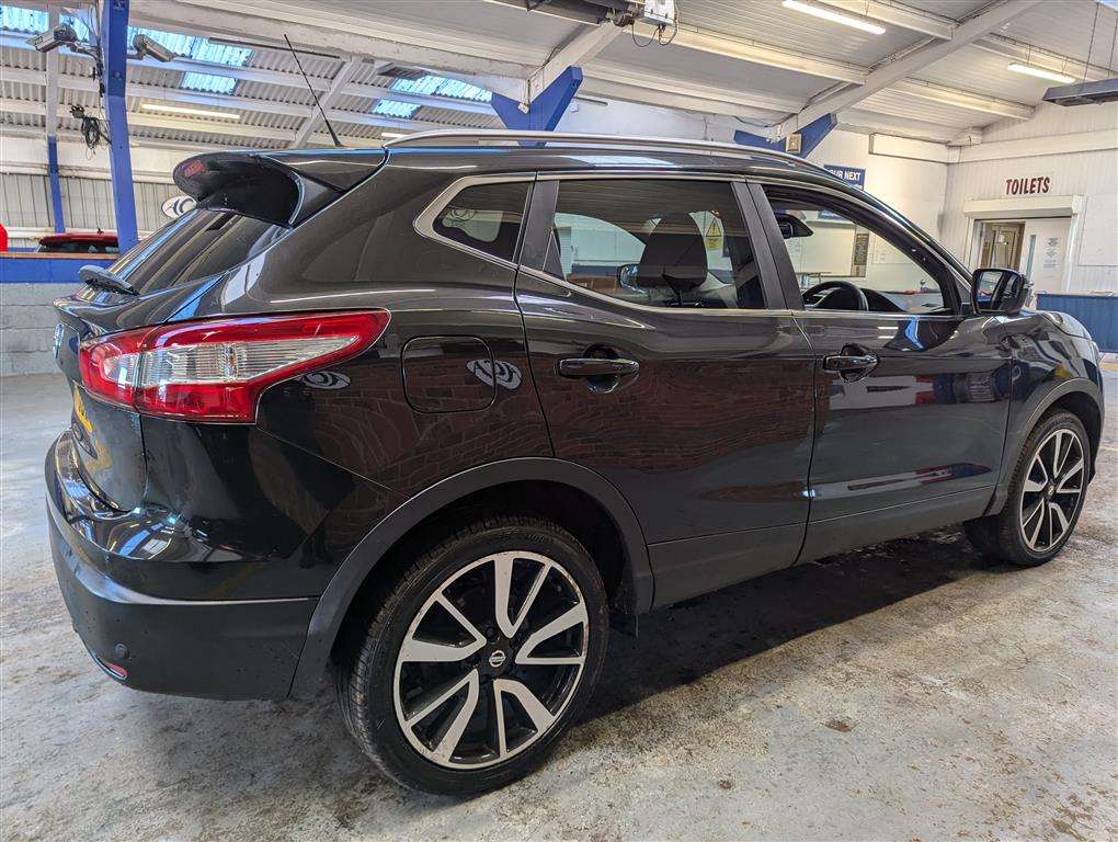 <p>2017 NISSAN QASHQAI TEKNA DCI CVT</p>