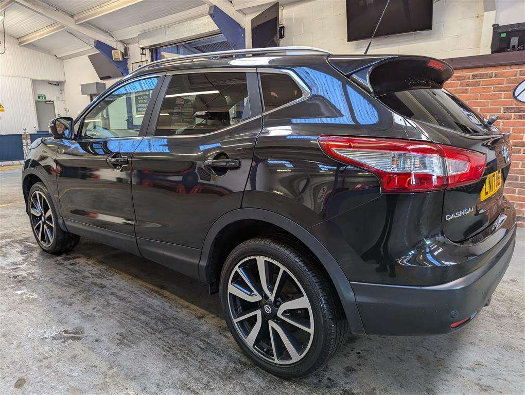 <p>2017 NISSAN QASHQAI TEKNA DCI CVT</p>