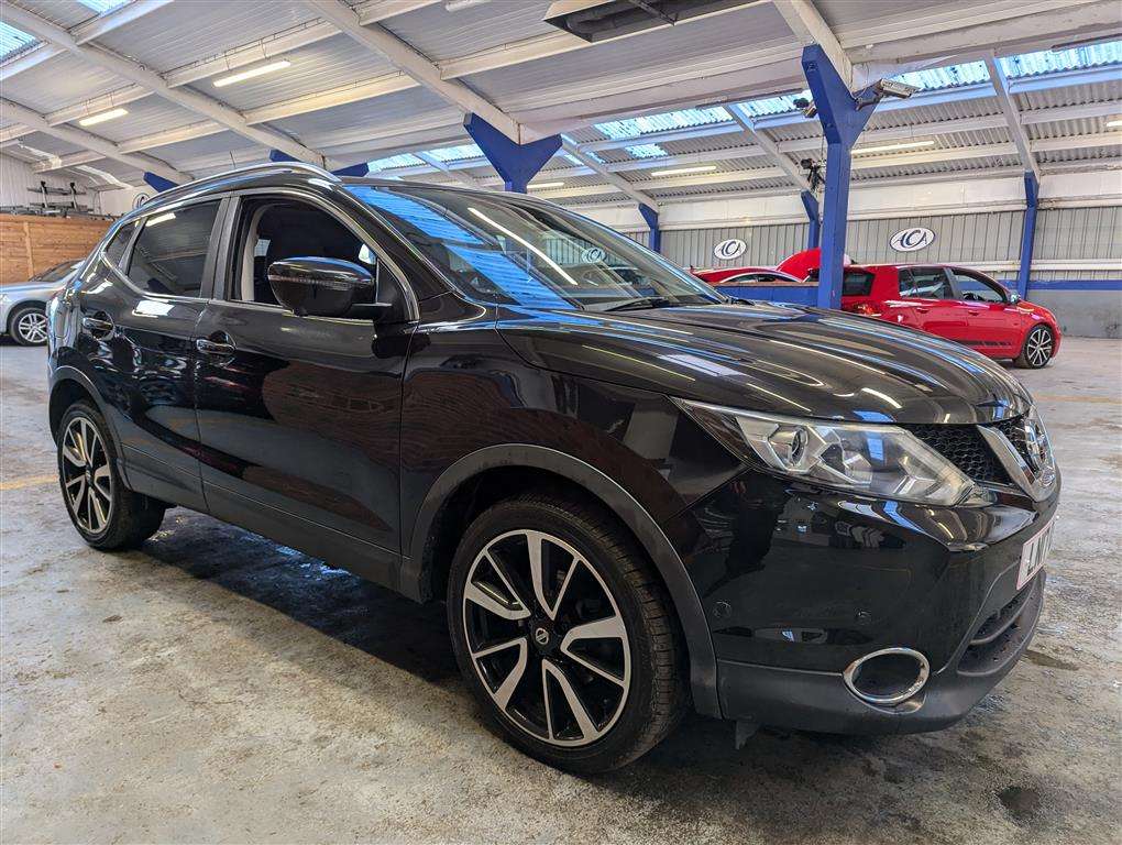 <p>2017 NISSAN QASHQAI TEKNA DCI CVT</p>