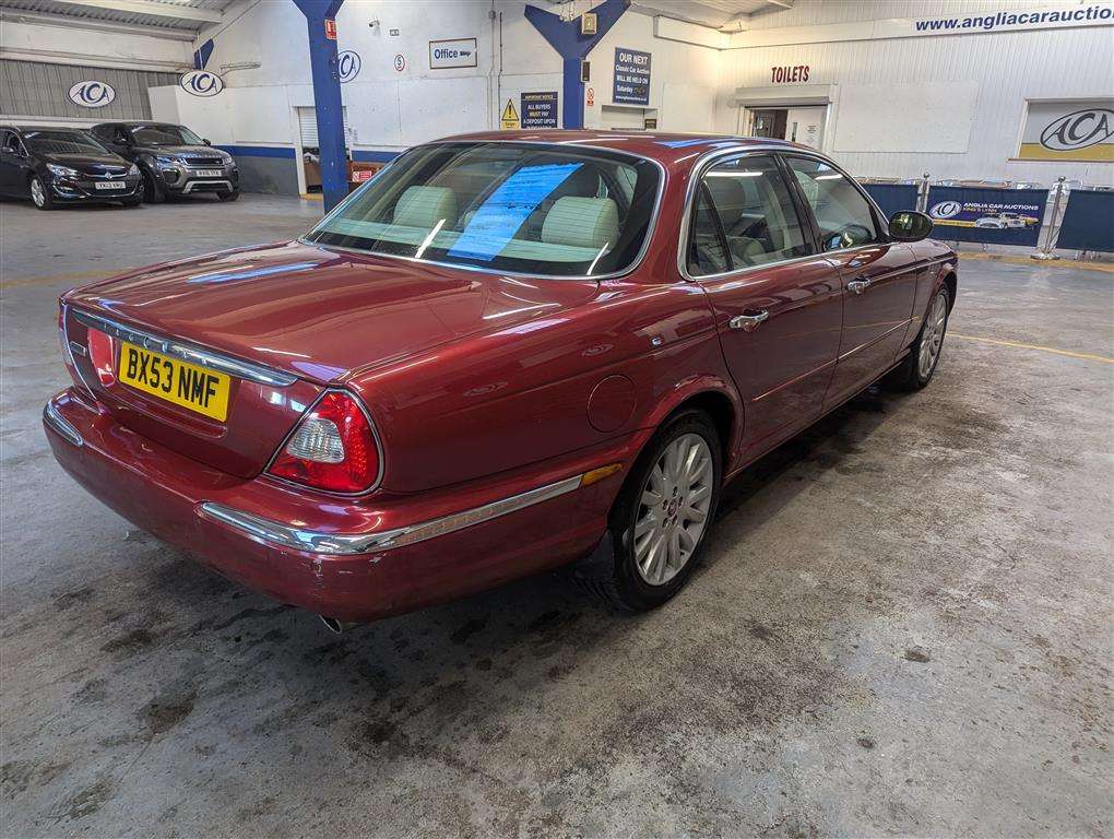 <p>2003 JAGUAR XJ8 V8 SE AUTO</p>