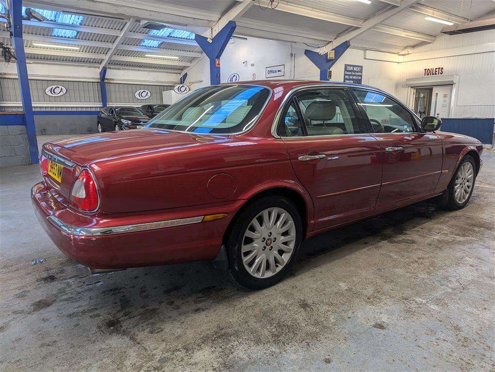 <p>2003 JAGUAR XJ8 V8 SE AUTO</p>