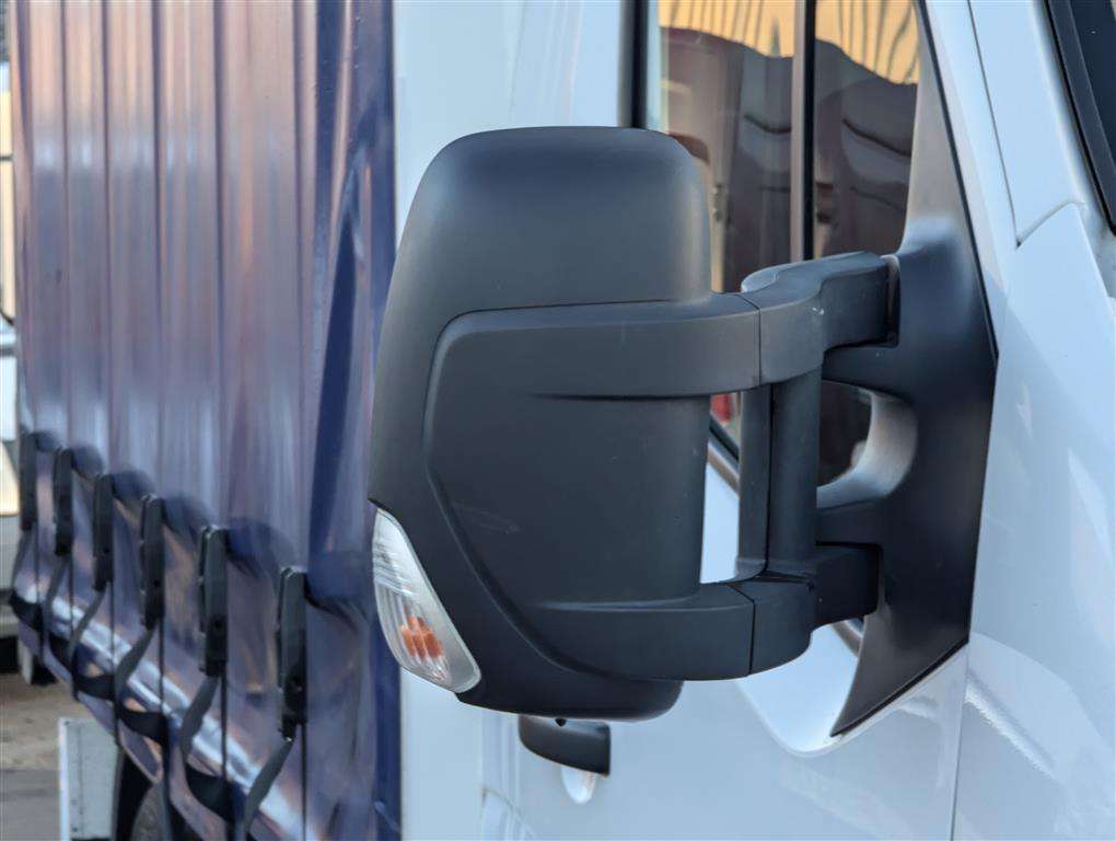 <p>2020 RENAULT MASTER LL35 BUSINESS DCI</p>