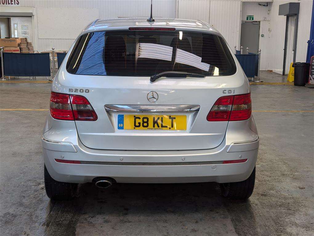 <p>2008 MERCEDES B200 CDI SE CVT</p>