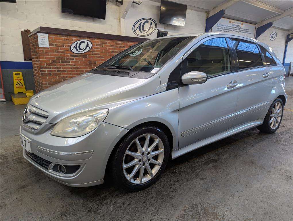 <p>2008 MERCEDES B200 CDI SE CVT</p>