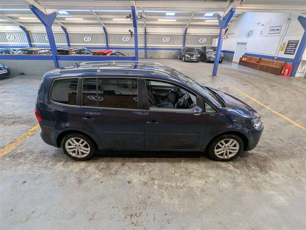 <p>2014 VOLKSWAGEN TOURAN SE BLUEMOTION T TD</p>