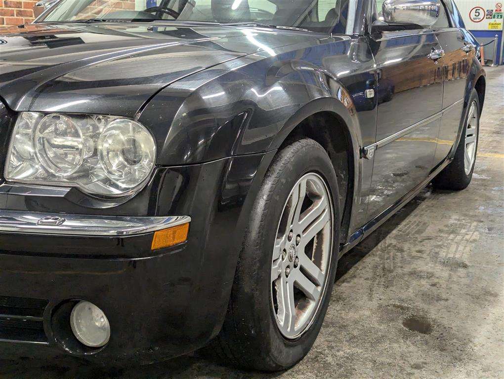 <p>2006 CHRYSLER 300C CRD AUTO</p>