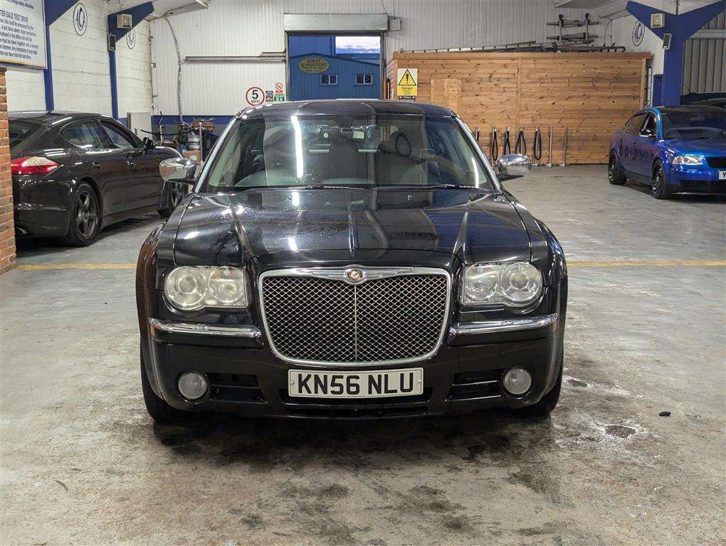 <p>2006 CHRYSLER 300C CRD AUTO</p>