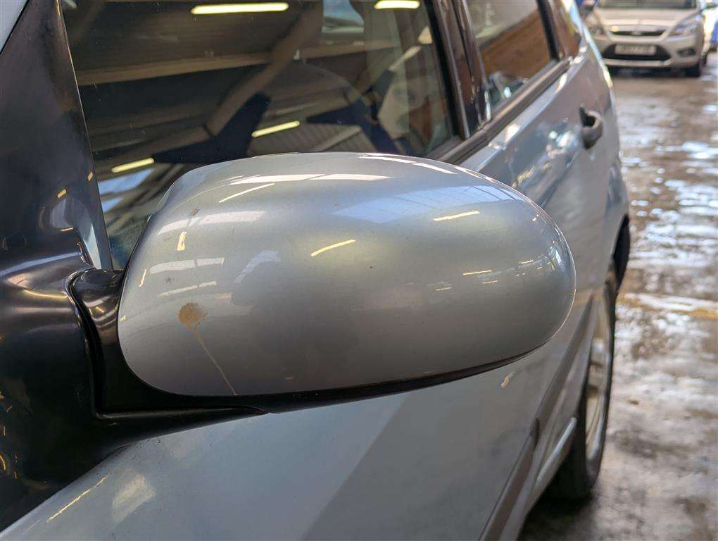 <p>2005 FORD FOCUS ZETEC AUTO</p>