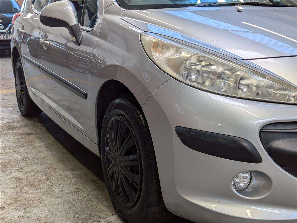 <p>2009 PEUGEOT 207 S SW</p>