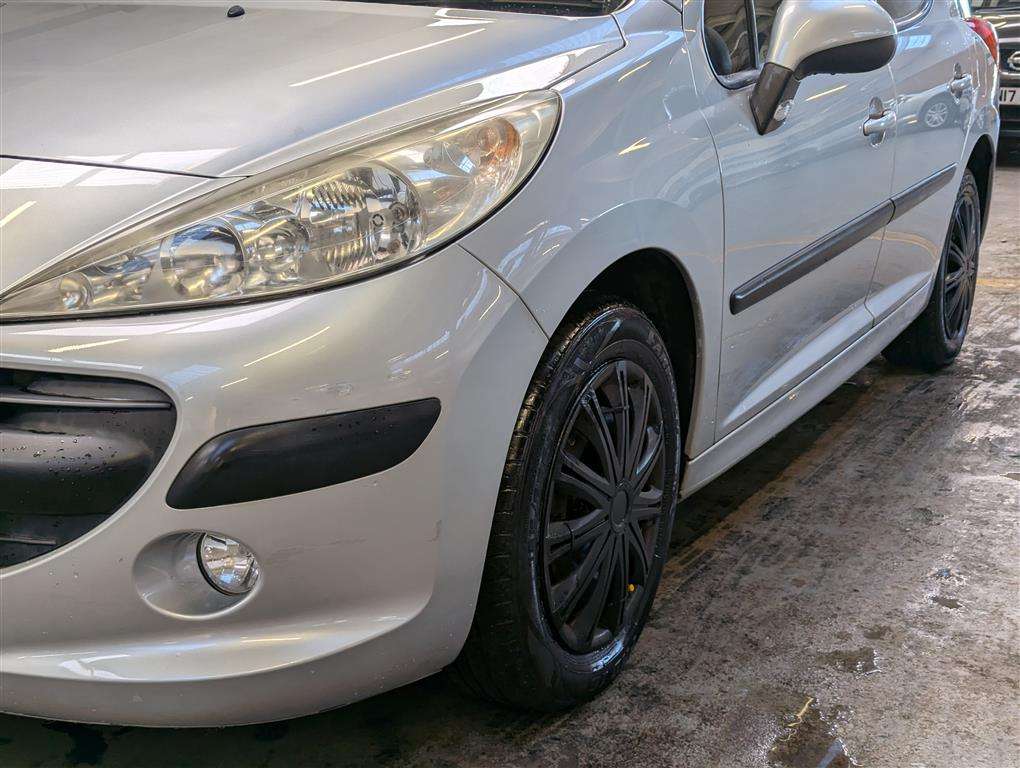 <p>2009 PEUGEOT 207 S SW</p>