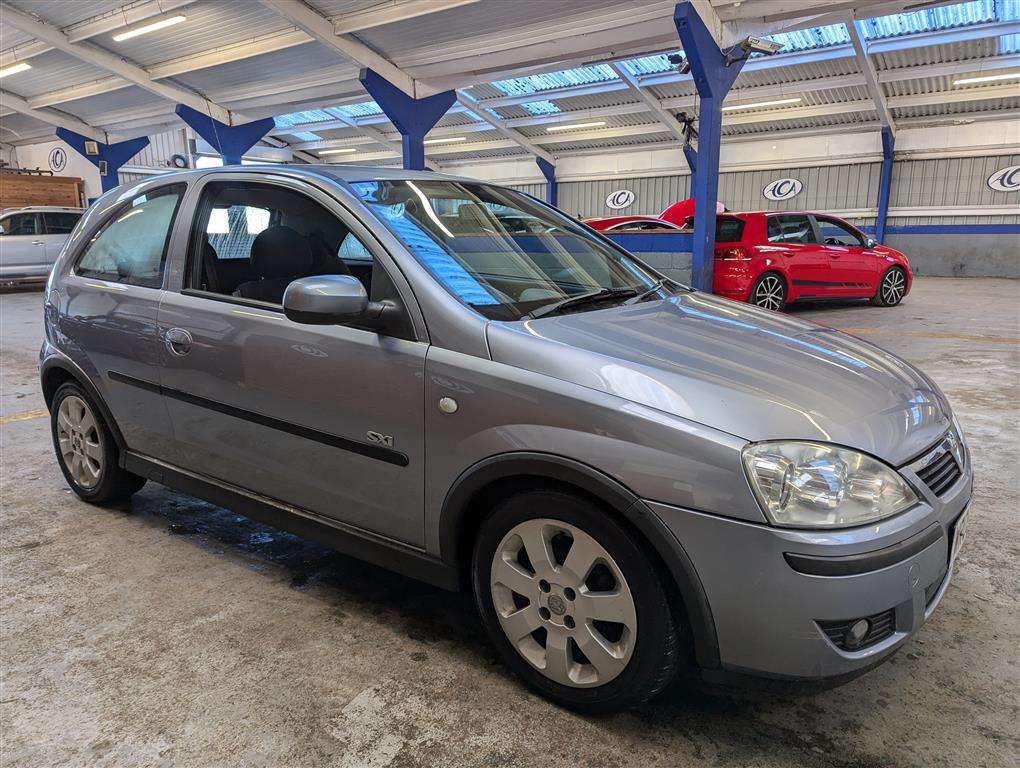 <p>2005 VAUXHALL CORSA SXI TWINPORT</p>