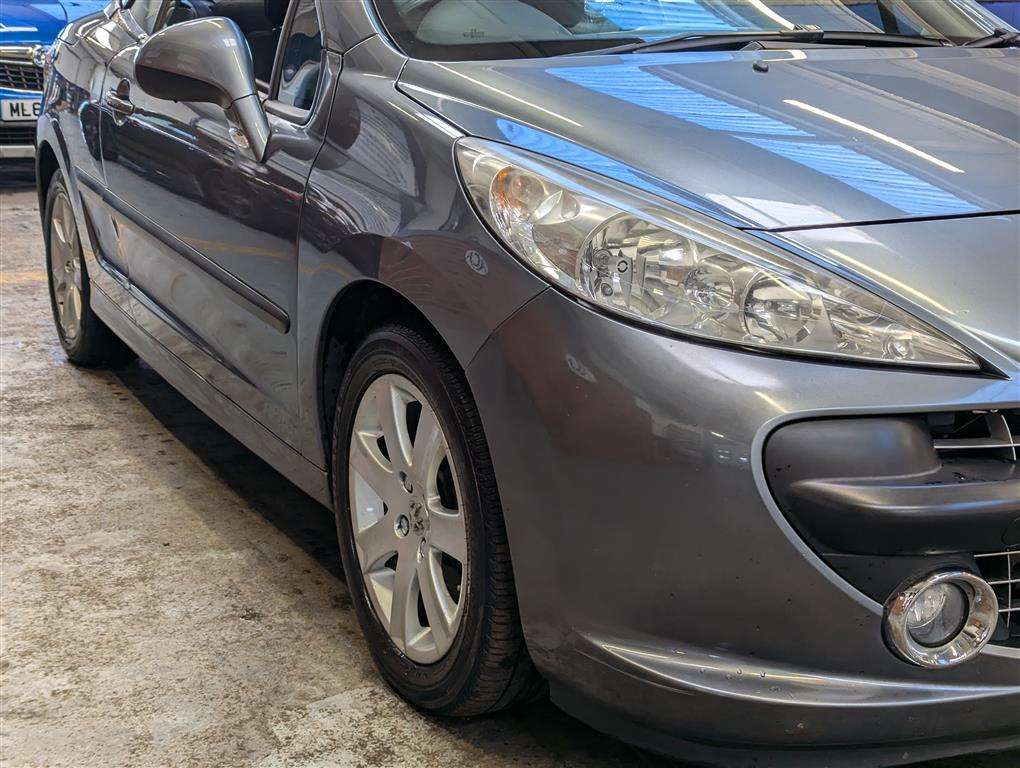 <p>2009 PEUGEOT 207 SPORT CC HDI</p>