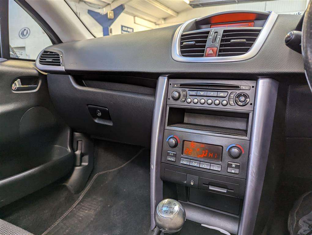 <p>2009 PEUGEOT 207 SPORT CC HDI</p>