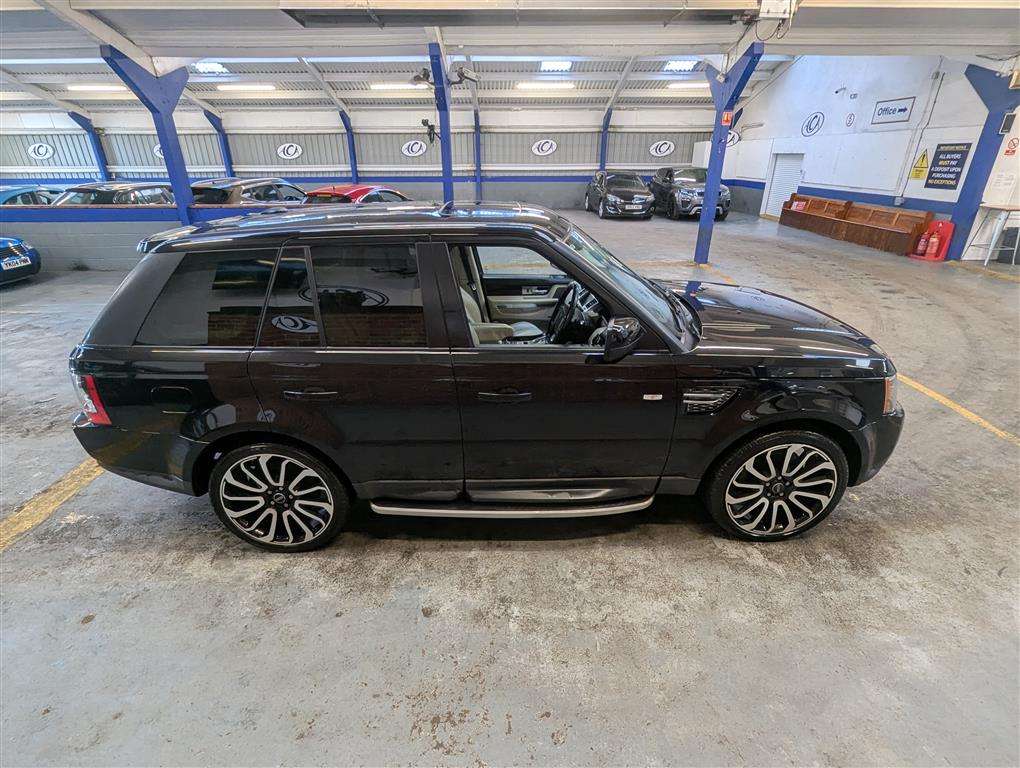 <p>2013 LAND ROVER R ROVER SPORT **SOLD</p>