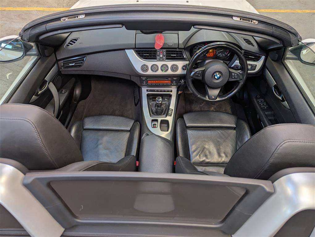 <p>2014 BMW Z4 SDRIVE20I M SPORT</p>