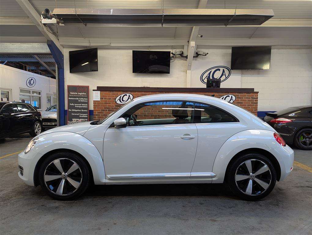 <p>2016 VOLKSWAGEN BEETLE DESIGN TDI BMOTION</p>