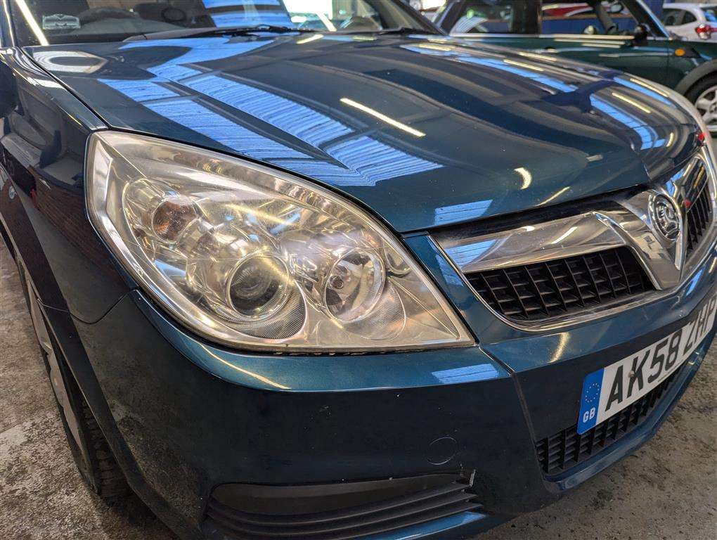 <p>2009 VAUXHALL VECTRA EXCLUSIV CDTI 150</p>