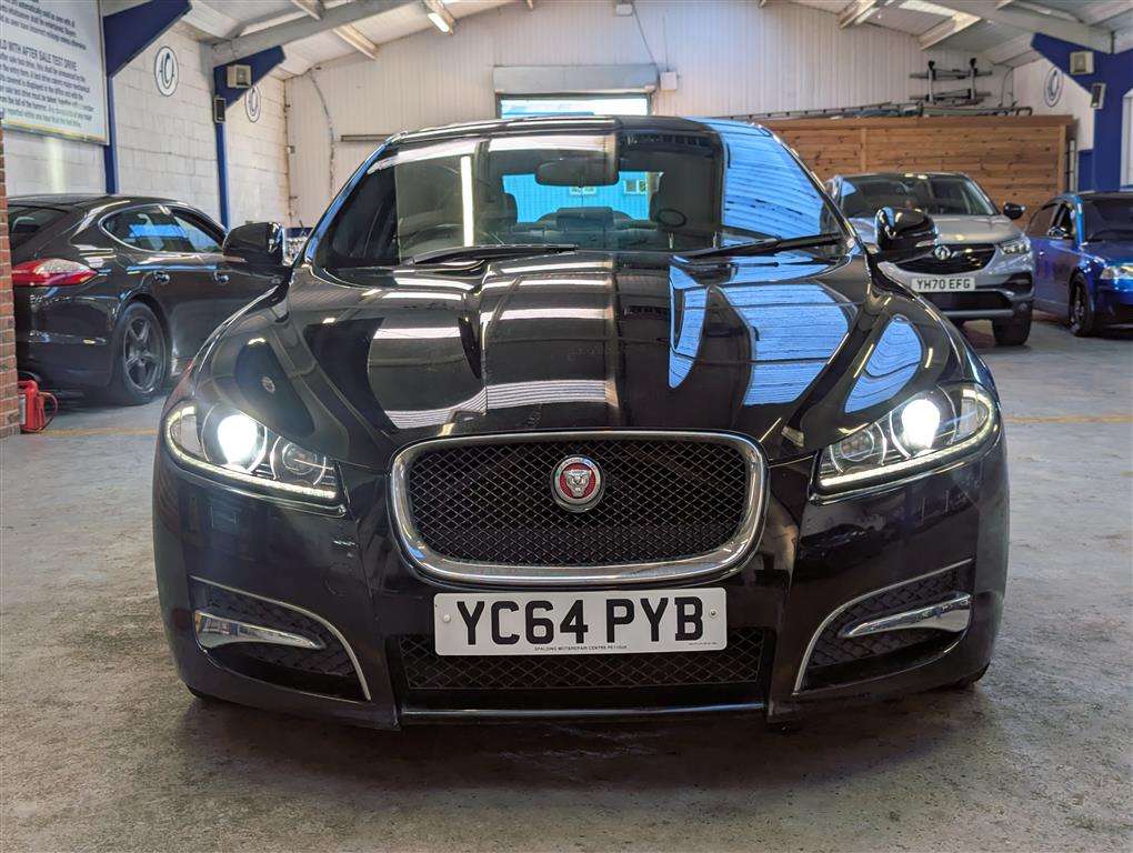 <p>2014 JAGUAR XF R-SPORT D AUTO</p>