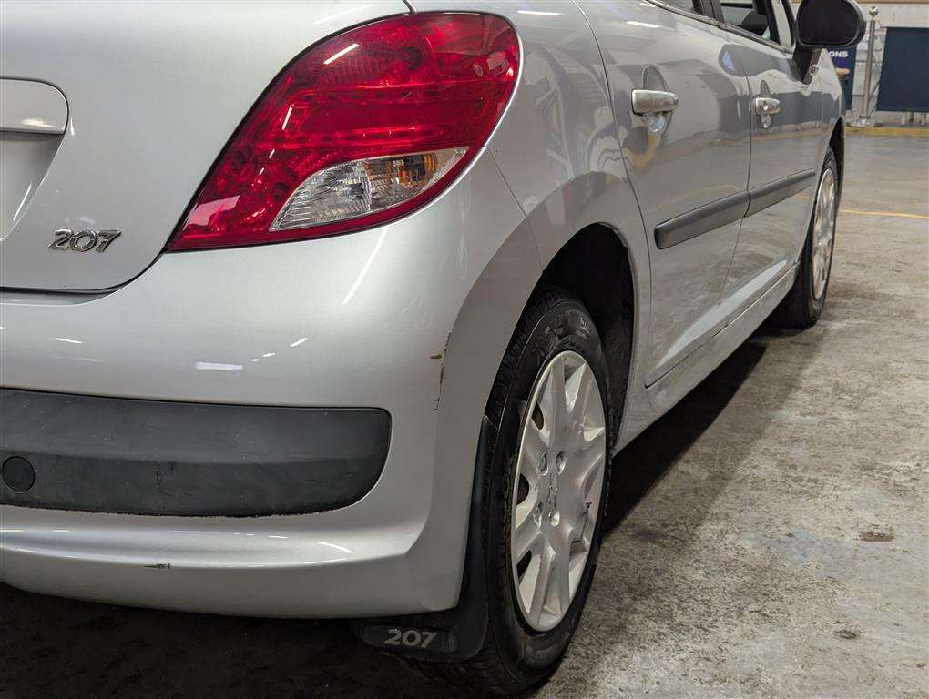 <p>2010 PEUGEOT 207 S S-A</p>