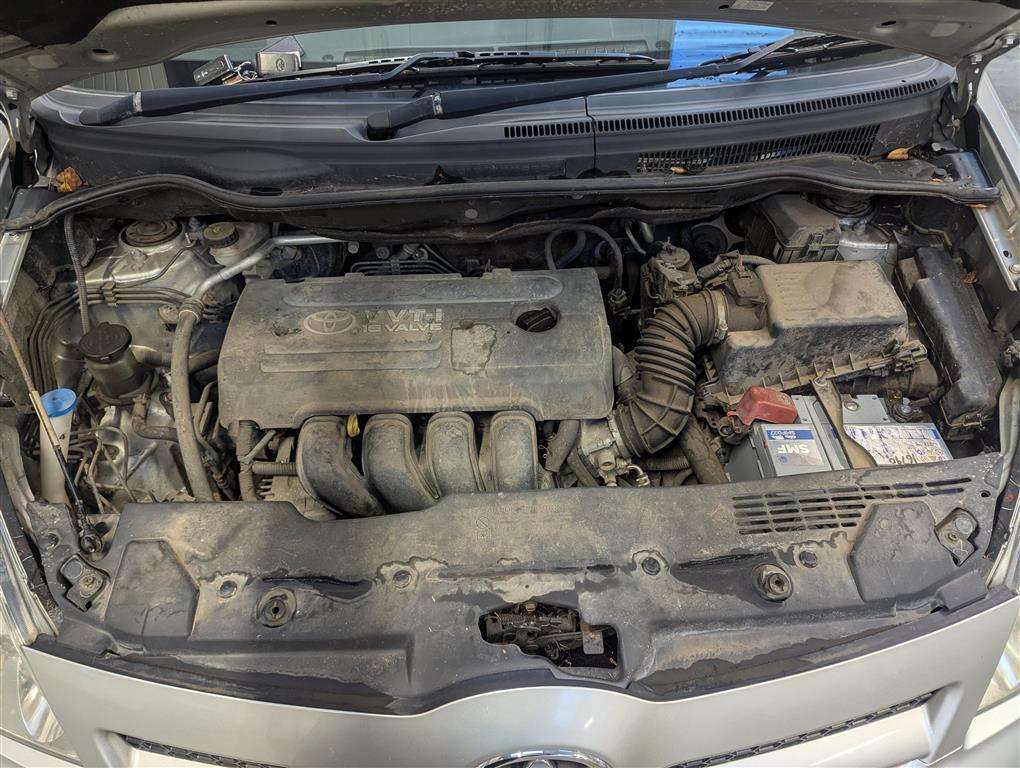 <p>2006 TOYOTA COROLLA VERSO VVT-I T2</p>