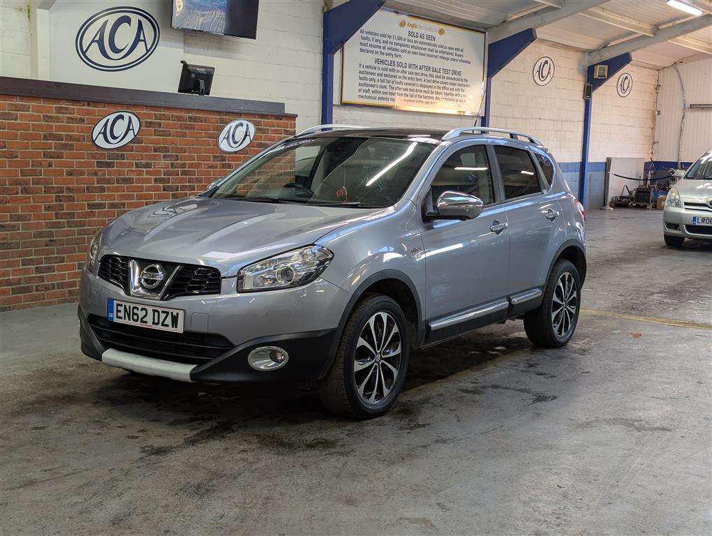 <p>2013 NISSAN QASHQAI N-TEC + DCI</p>