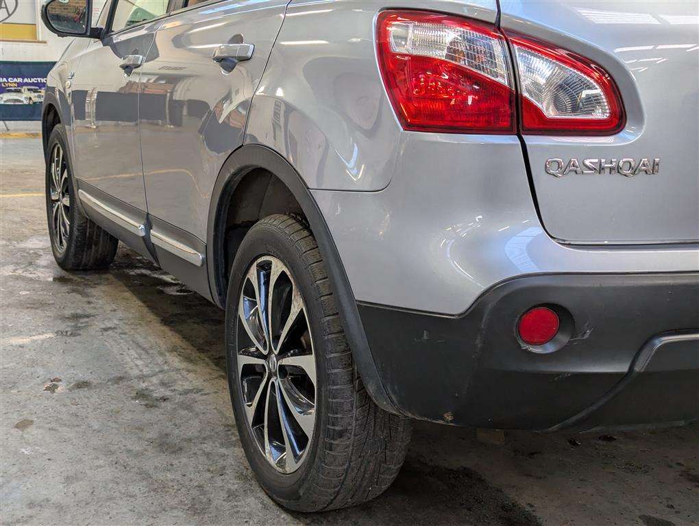 <p>2013 NISSAN QASHQAI N-TEC + DCI</p>