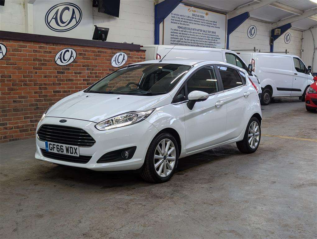 <p>2016 FORD FIESTA ** SOLD</p>