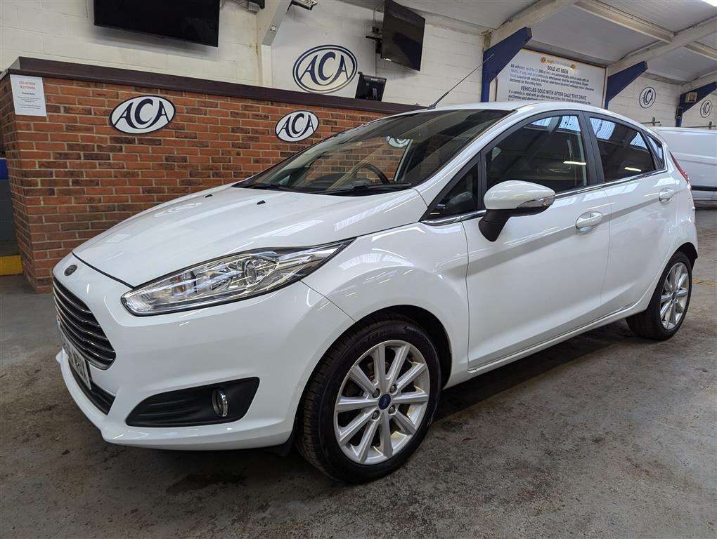 <p>2016 FORD FIESTA ** SOLD</p>