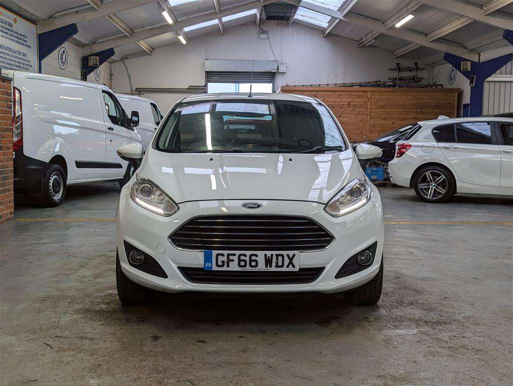 <p>2016 FORD FIESTA ** SOLD</p>