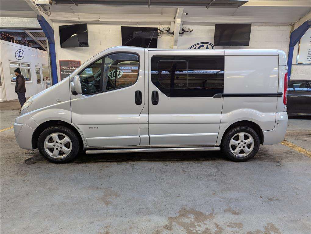 <p>2011 RENAULT TRAFIC SL27 SPORT DCI 115</p>