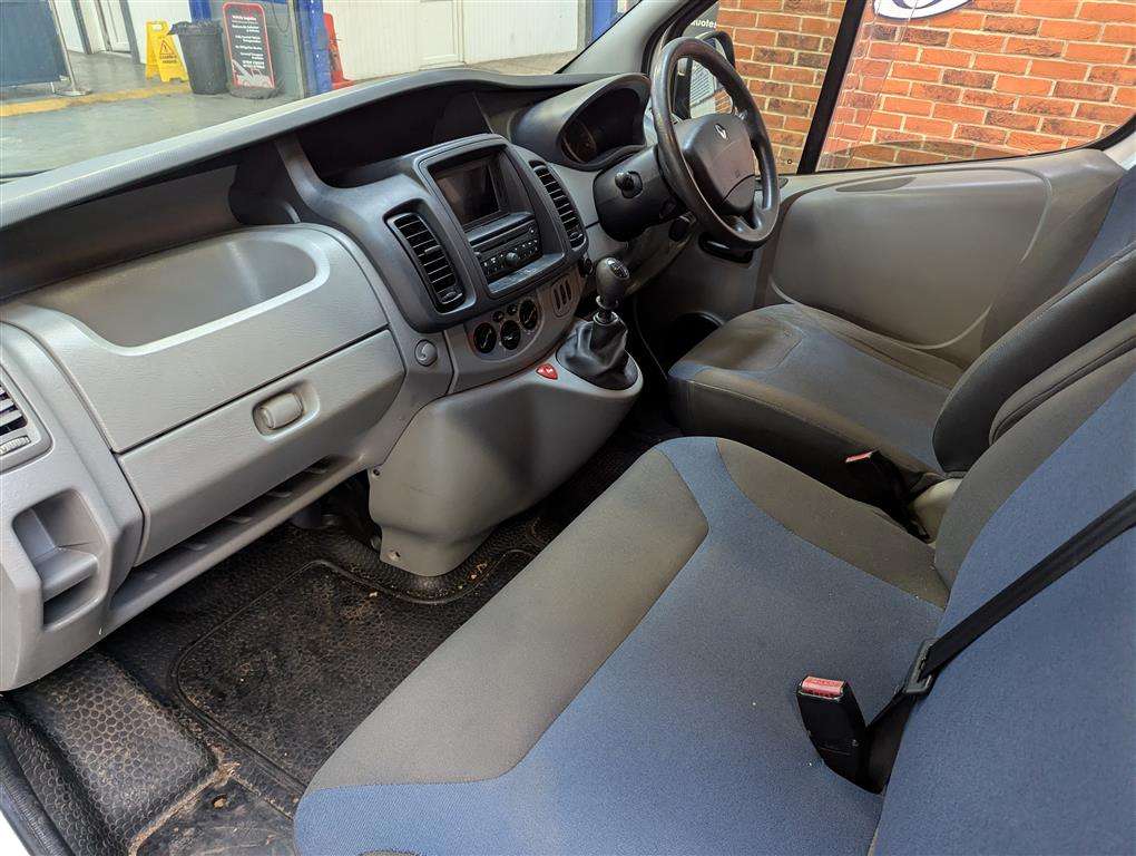 <p>2011 RENAULT TRAFIC SL27 SPORT DCI 115</p>